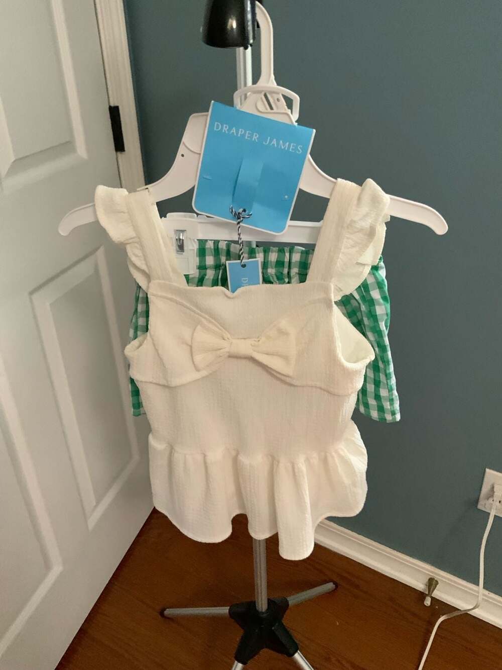 Draper James Top and Gingham Shorts Size 6 White Green